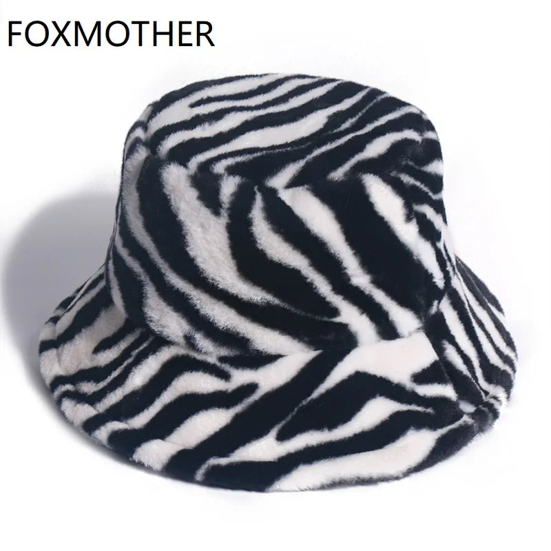 New Outdoor Multicolor Rainbow Faux Fur Letter Pattern Bucket Hats Women Winter Soft Warm Gorros Mujer